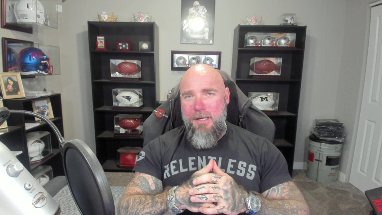 Raw and Uncensored with Masculine Jason: Saker som varje kvinna behöver höra!
