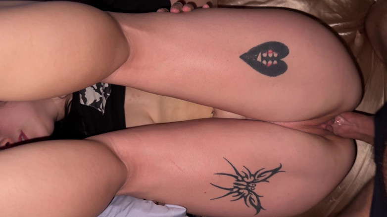 Roma Amor: Mio Fratello Mi Fa Una Creampie Della Buonanotte per Farmi...