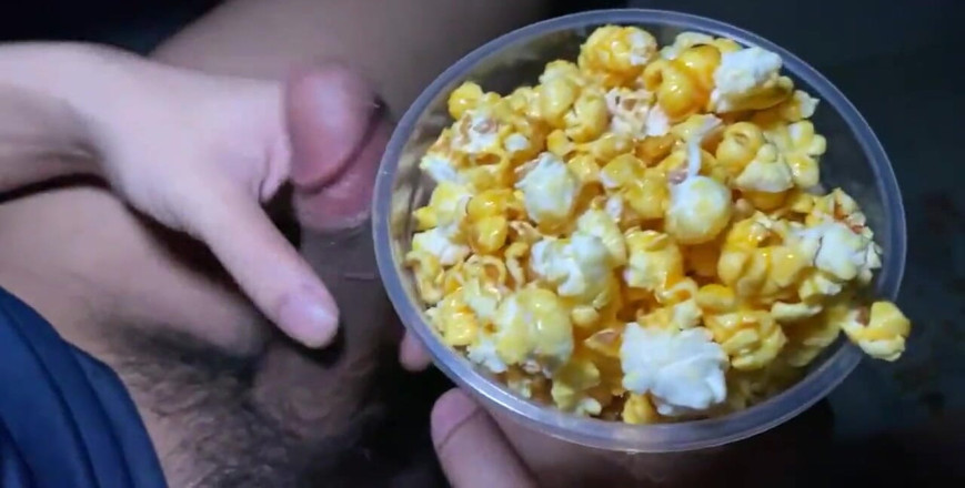 SinglePlayerBKK: popkorn ke saath jhatka.