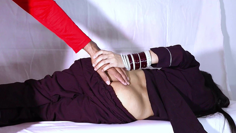 Desifilmy45: Doktor pieprzył mnie w hinduskim sex video