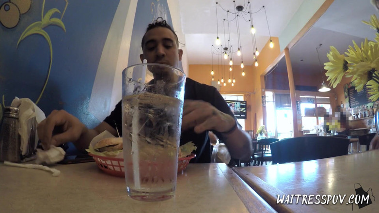 Waitress POV: Kellnerin pOV - khloe Kapri