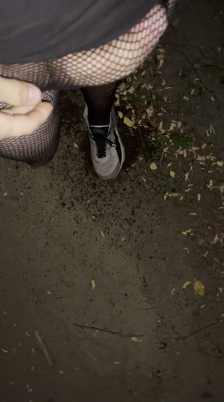 Apomit: Passeggiata di notte in collant strada ravvicinata ragazzo esibizionismo no...
