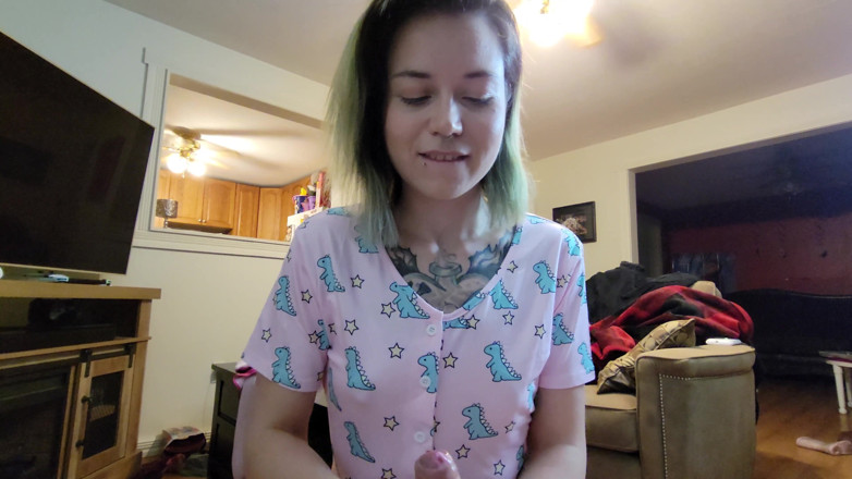 Innocenttemptation: Éjacule-moi, beau-père !! Instructions de branlette en POV