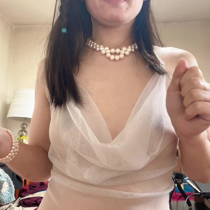 sweethanajapanese: Trou Du Cul En Gros Plan Et Beaux Seins