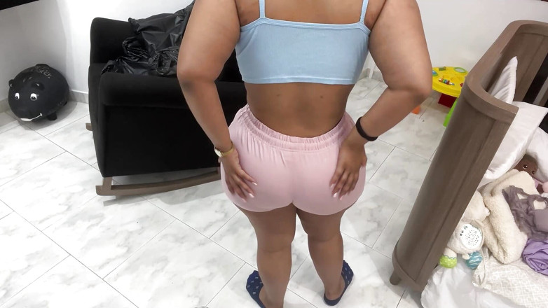Katrina4deluxe: BBW女の子は、変更時に彼女の官能性を披露しています