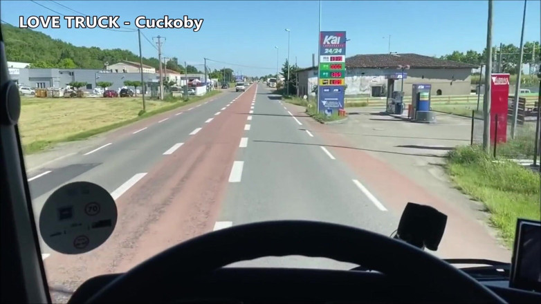 Cuckoby: Molteplici sborrate nel camion dell'amore
