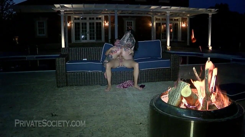 Private Society: Belle nuit pour sodomie