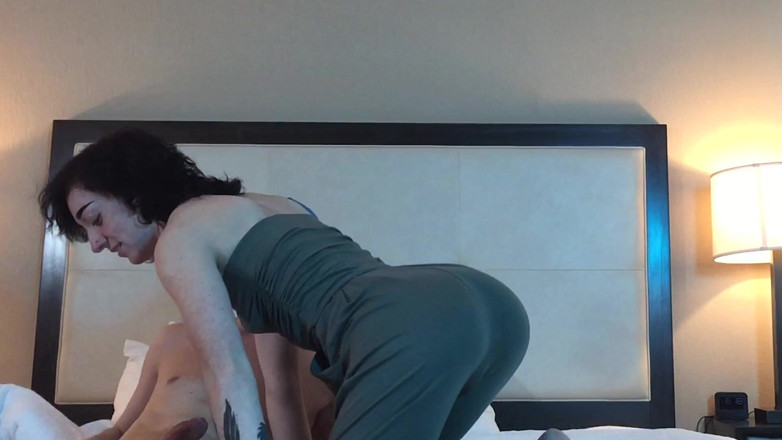 Hot Jake Grand: Ragazza tatuata succhia e viene scopata - compilation 3