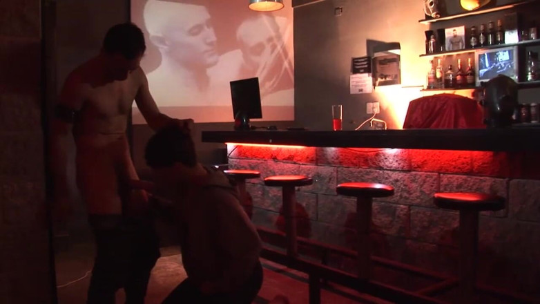 Gay 4 Pleasure: Seks dubur di bar