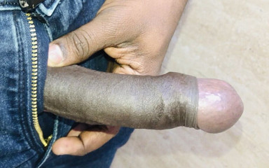 Sathya porn video: Vysokoškolačka masturbace na velkém ptákovi sólo honění z velkého ptáka
