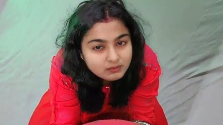 Puja_bhabhi0: Удивительный трах дези, полный кримпай, анальный секс с мачехой