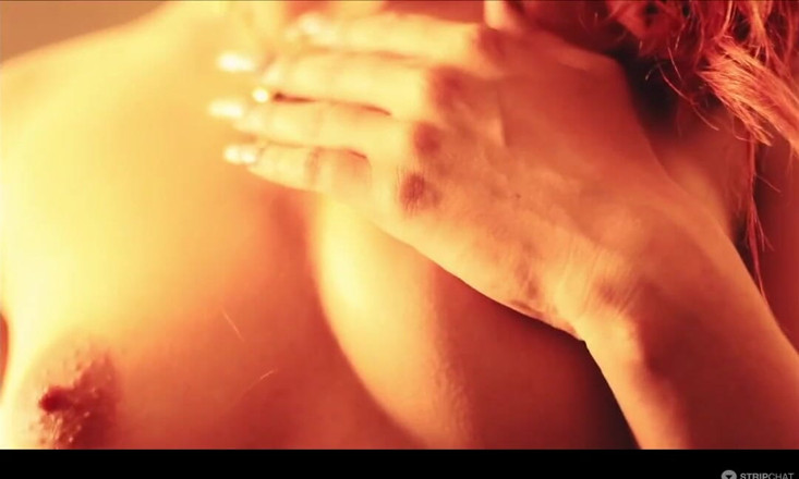 Lia Wood: Ragazza Dai Capelli Rossi Viene Scopata Nella Sua Stanza E...