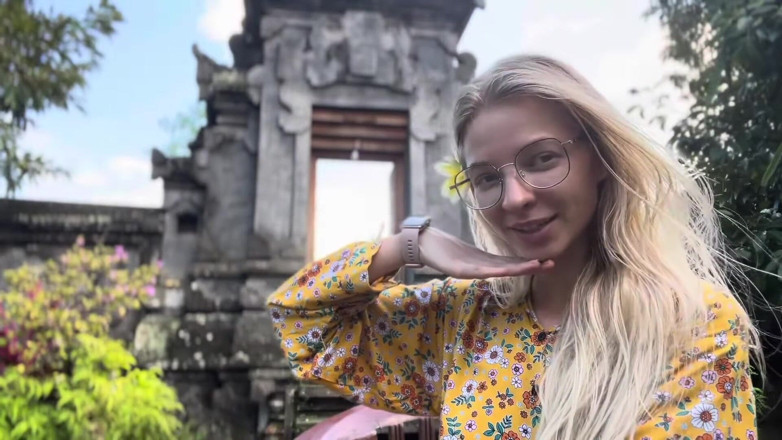 Goddess_Bella_Rae: Навіщо тобі трохи