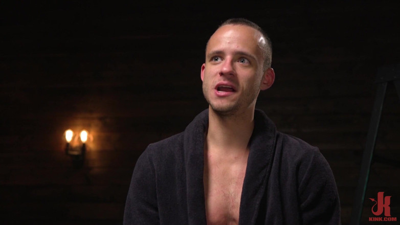 Kink Men Classics: Nate Grimes Zwaargeschapen Dekhengst onderwerpt zich aan de put de...