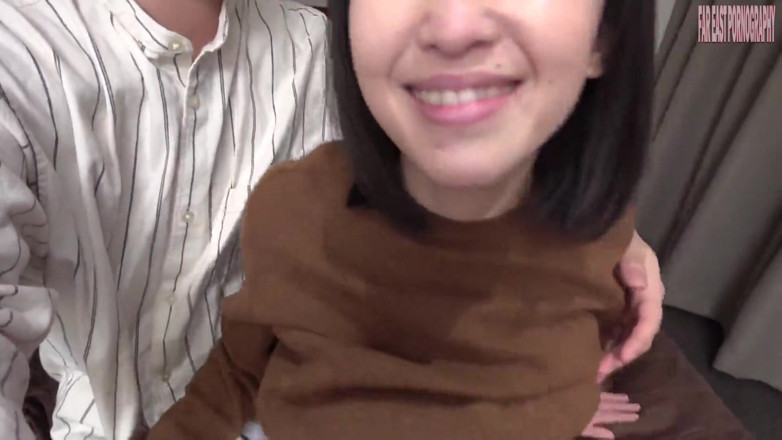 Far East pornography: Une rencontre avec l’application de match à gros nichons se transforme...