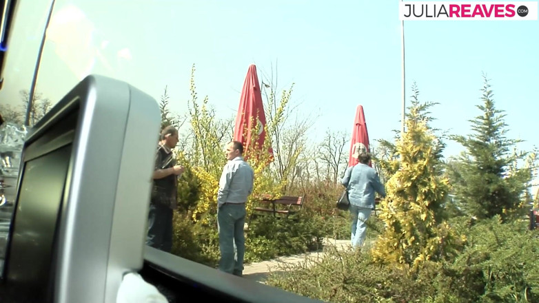 Cum Dorado: Bunăciune este linsă în cur, apoi este futută cu degetul adânc