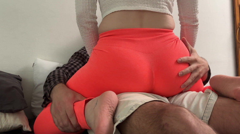 Spacenintenda: Elle saute sur la bite de son demi-frère - bosse à sec