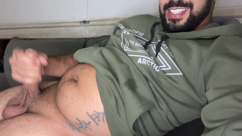 Rodrik Dick: Bearded big cock jerking off and smearing himself with cum