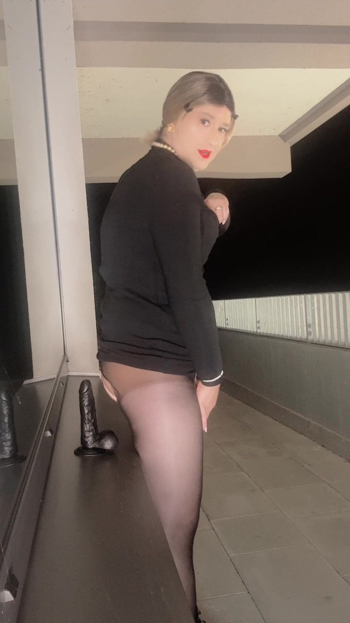 SissyDaniella: Banci mematuhi dewi Yasmin