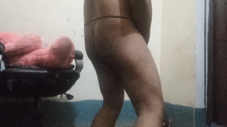 Roham: Masturbasi diam-diam.video seksi