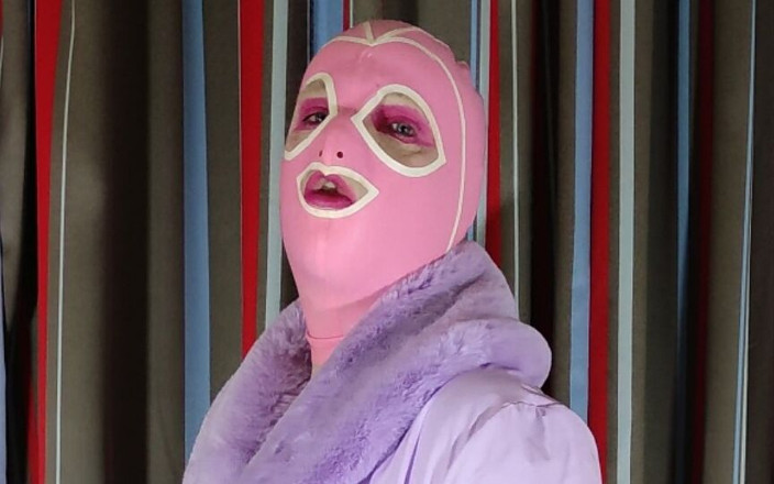 Nottstvslut: 란제리에 스트립쇼하는 핫한 PVC 코트