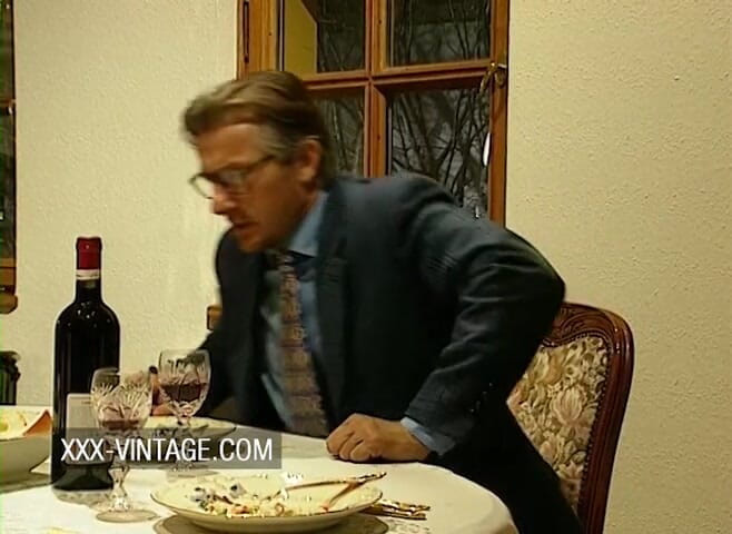 XXX-Vintage: Retro trojka na swingers večírku - 2 scény v 1