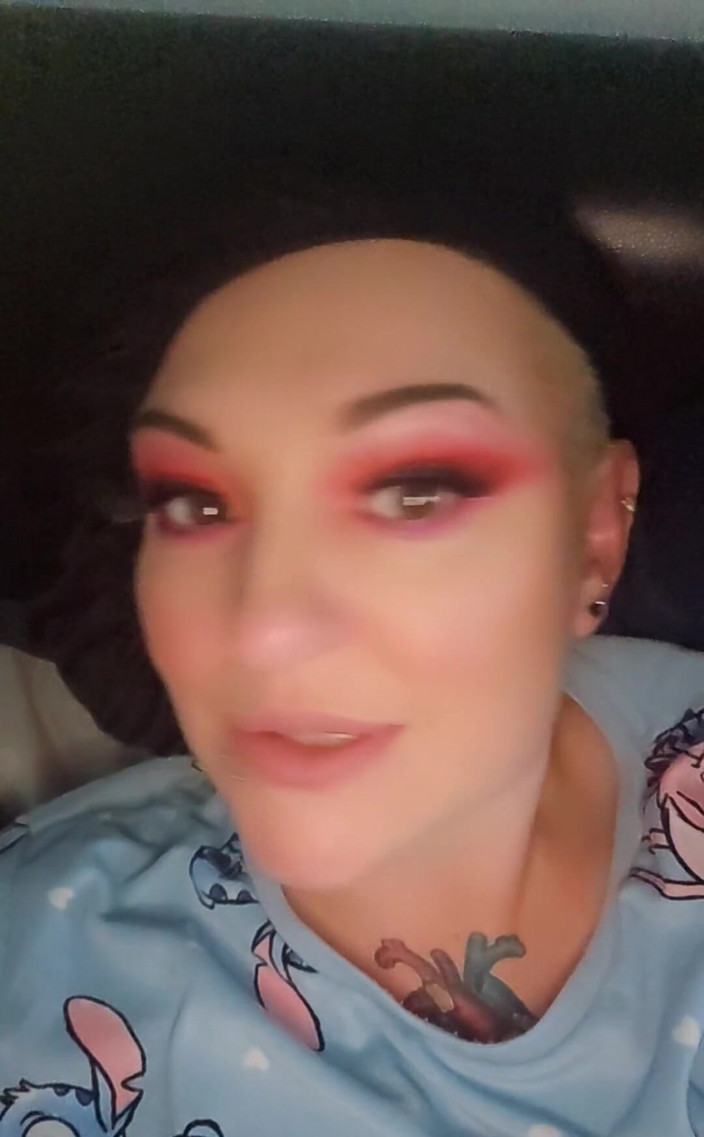 Livie Blainn: Warten Sie einfach bis sie den heutigen blick sehen ....