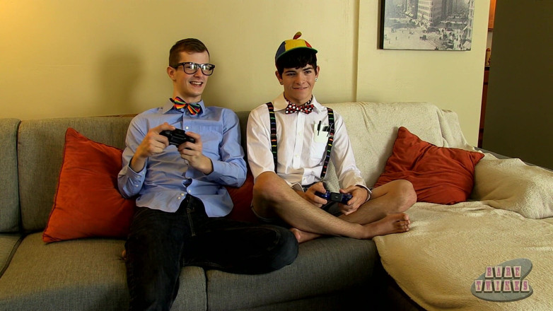 Bare Twinks: Des garçons sans capote qui aiment le sperme !