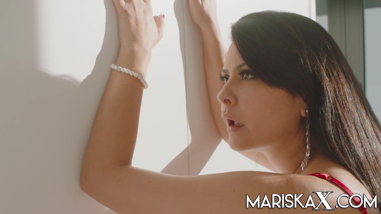 Mariska x: 애인과 섹스하는 마리스카