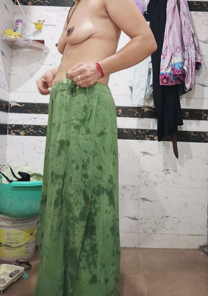 Priyahot77: Priya india en show de pelo de coño grande