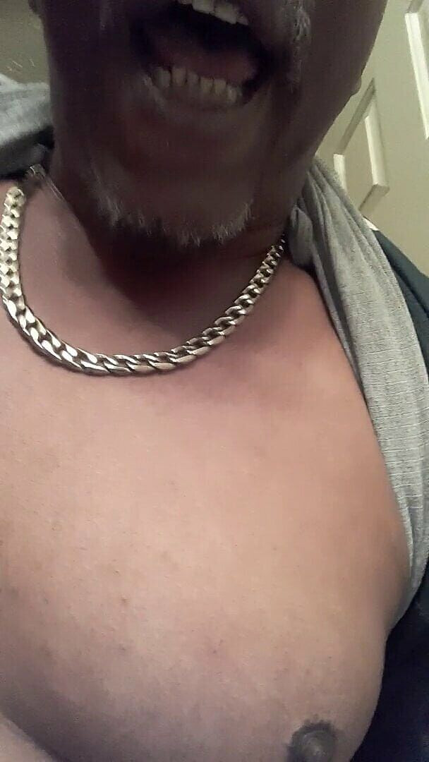 Sinzon The Attention Whore: Shinzons nippel bringen es in fluss