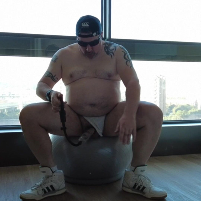 uktattooedchub74: Hampir bugil di gym