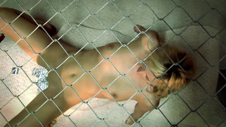 Hot Pornstars: Lo schiavo del sesso tettona succhia il cazzo in un...