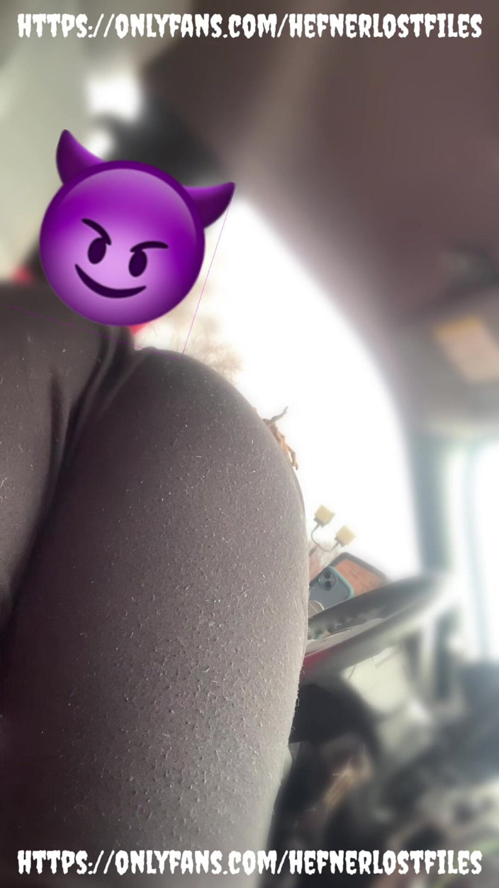 PlayboyHef: Asmr pancut pada bibir besar