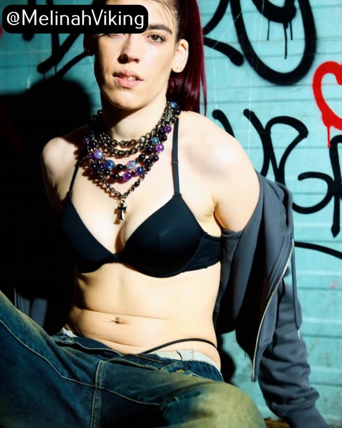 Melinah Viking: Graffiti Shoot
