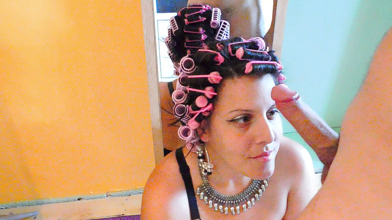Young_strawberry: Thick amateur teen with tight curlers got her big ass...
