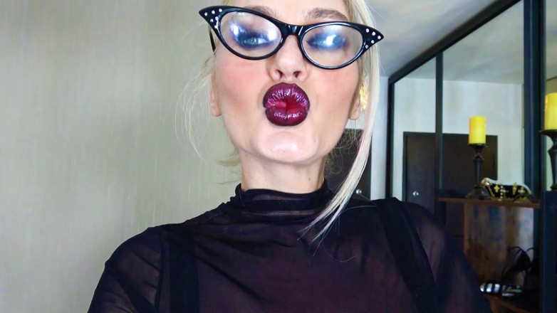 Goddess Celine: Dominasi stoking ketat