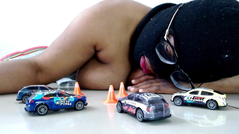 Maeling: Nascar course, baise et écrasement des seins