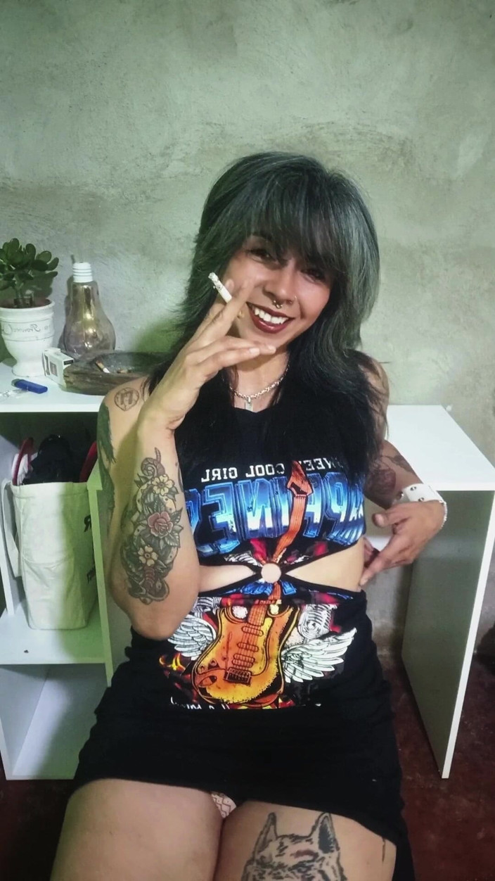 Casia Castro: Venha fumar comigo
