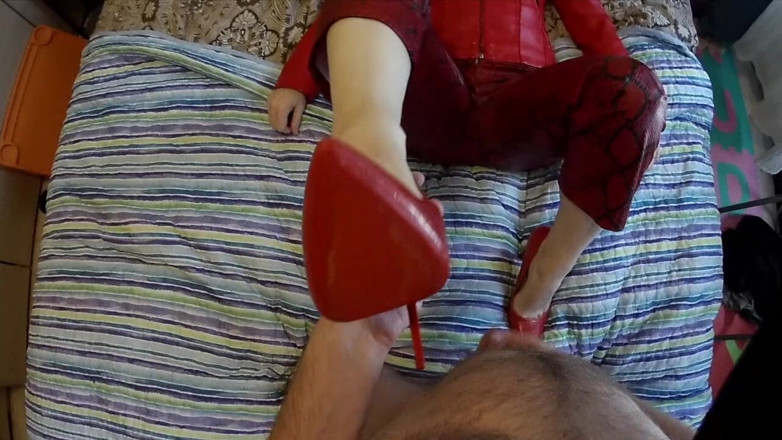 Mature_cunt: En primer plano - follando zapatos de tacones altos