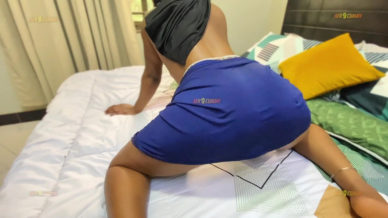Afrocummy: 흑인 대물 자지에서 여러 번의 오르가즘을 보려면 여기를 클릭하십시오.