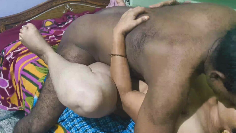 Sexy sindu: Indische Desi-vrouw hard geneukt in hotel