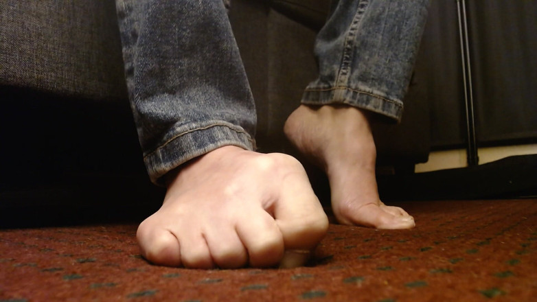 Abby Anna: つま先フェチスプレッドいじめ足の爪磨きなし