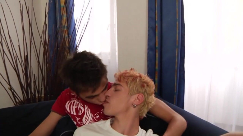 Gay X: Fidanzati anali - vol. # 21 - (100% anale... senza preservativo)