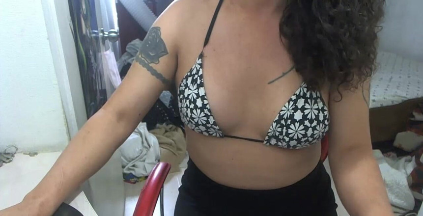 Nikki Montero: Mon show webcam, tu aimes ça ?