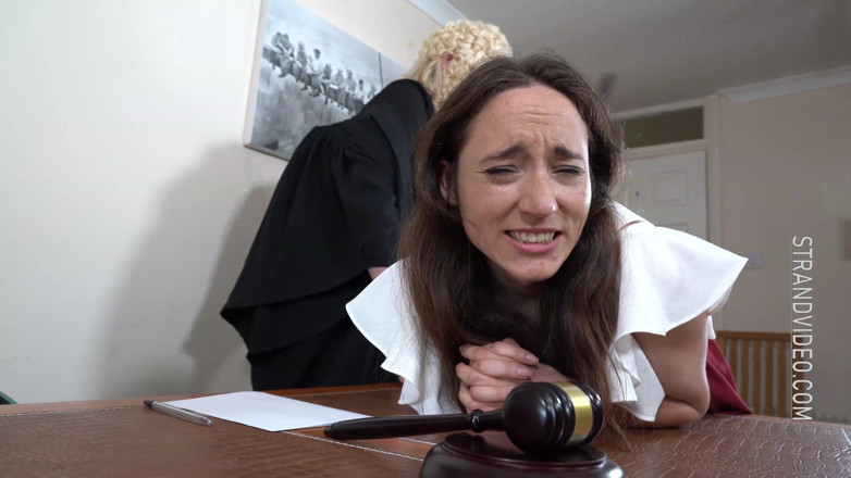 Sarah Stern: Punie par le juge