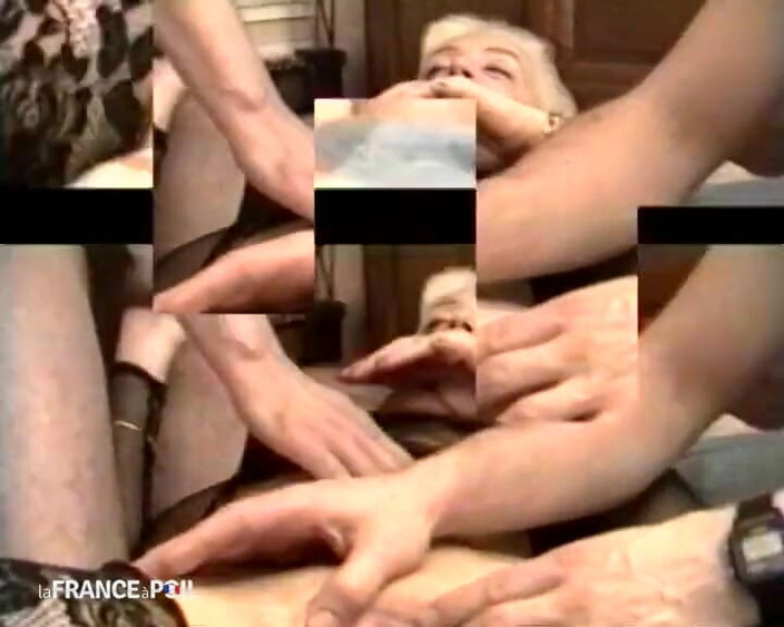 French BDSM: Зрілу німфоманку відтрахали всі дірки!