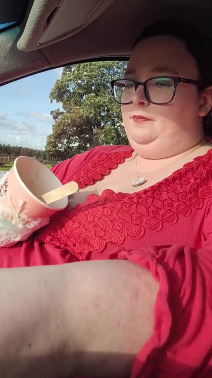 SSBBWLadyBrads: Більше льодяного крему, набиваючи товстушку