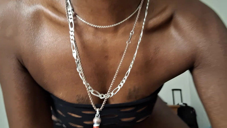 Trapper Woodstock: Facefucking avec du rouge à lèvres coquin