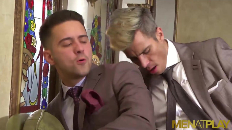 Menat Play: Menatplay - los hombres gays adecuados Maikel Cash y Robbie Rojo...